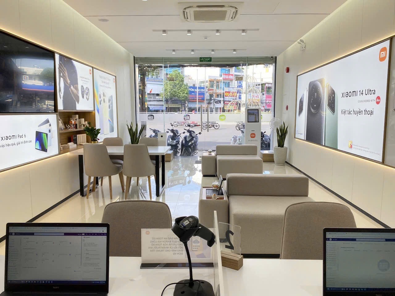 BÁN NHÀ 3 TẦNG TTTP NHA TRANG – ĐƯỜNG THÁI NGUYÊN, PHƯỚC TÂN- 148M NGANG 5,5M - SẴN HỢP ĐỒNG THUÊ 35TR/THÁNG 