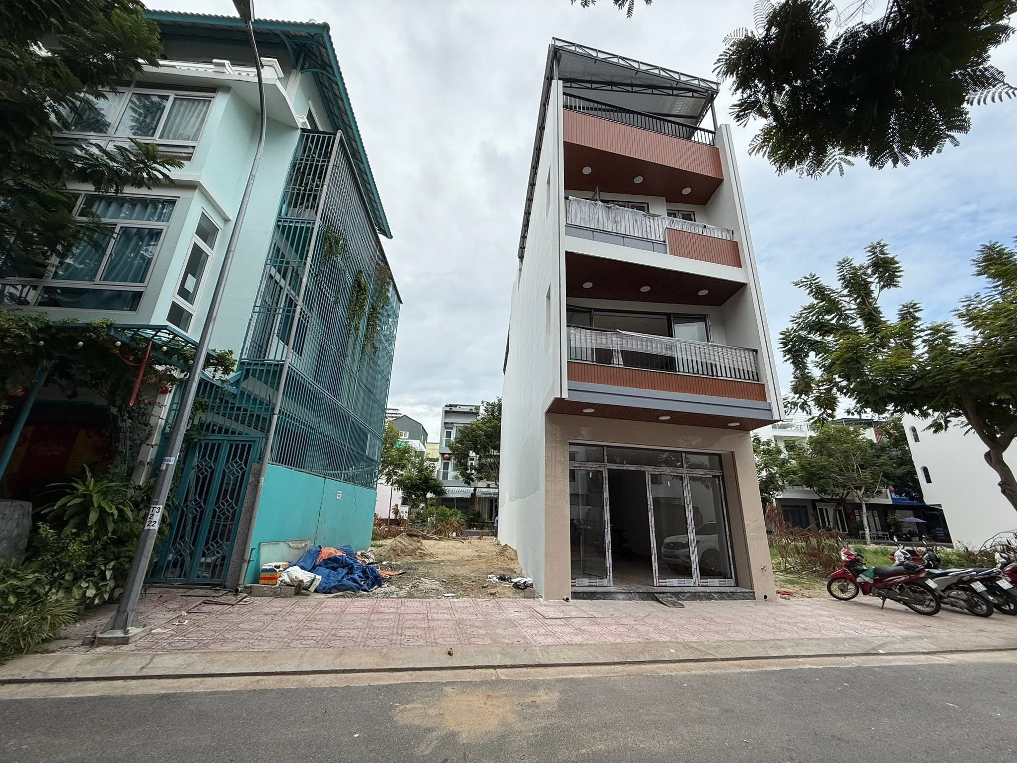 Hàng Hiếm, Lô đất 2 Mặt Tiền ( Đường 11 và 12A ) KĐT Hà Quang 2 . _ Diện tích : 117,9m2, ngang 5m 